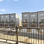 Luxurious King 3Br Townhouse Mins To Uptown Clt!