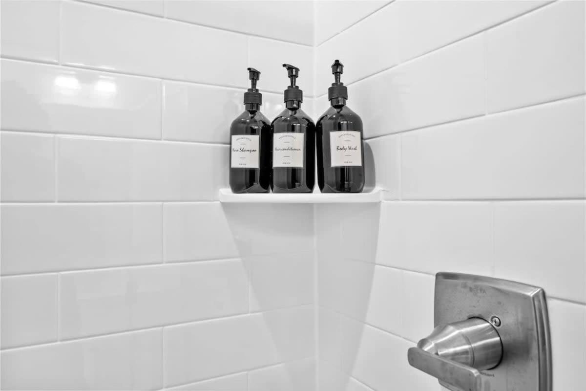 Luxurious King 3br Townhouse Mins To Uptown Clt! *