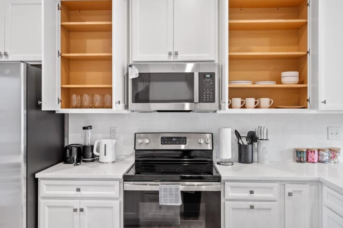 Luxurious King 3br Townhouse Mins To Uptown Clt! * Charlotte